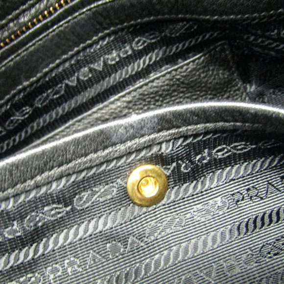 PRADA Black Leather Shoulder Bag - Picture 9 of 13